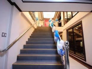 La Roca Veranda Suites & Restaurant 레가스피 외부 사진